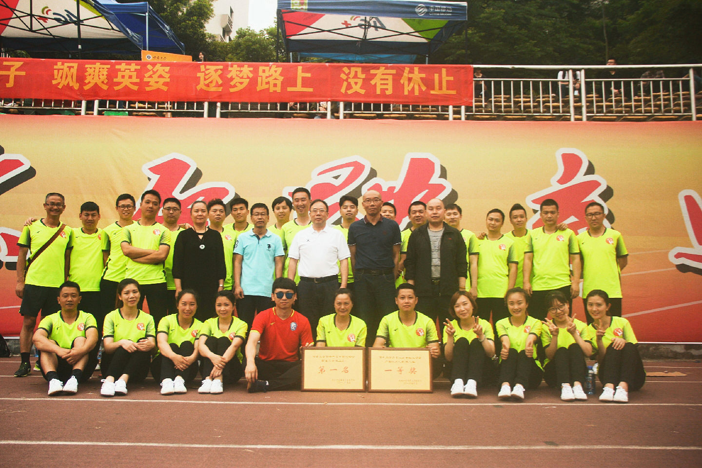 微信图片_20180422101657_副本.jpg